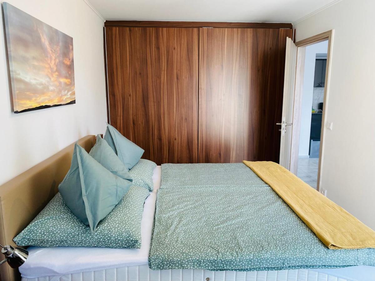 Lotusbluete Appartement In Heviz Mit Tiefgarage Und Panoramaterrasse Exteriör bild