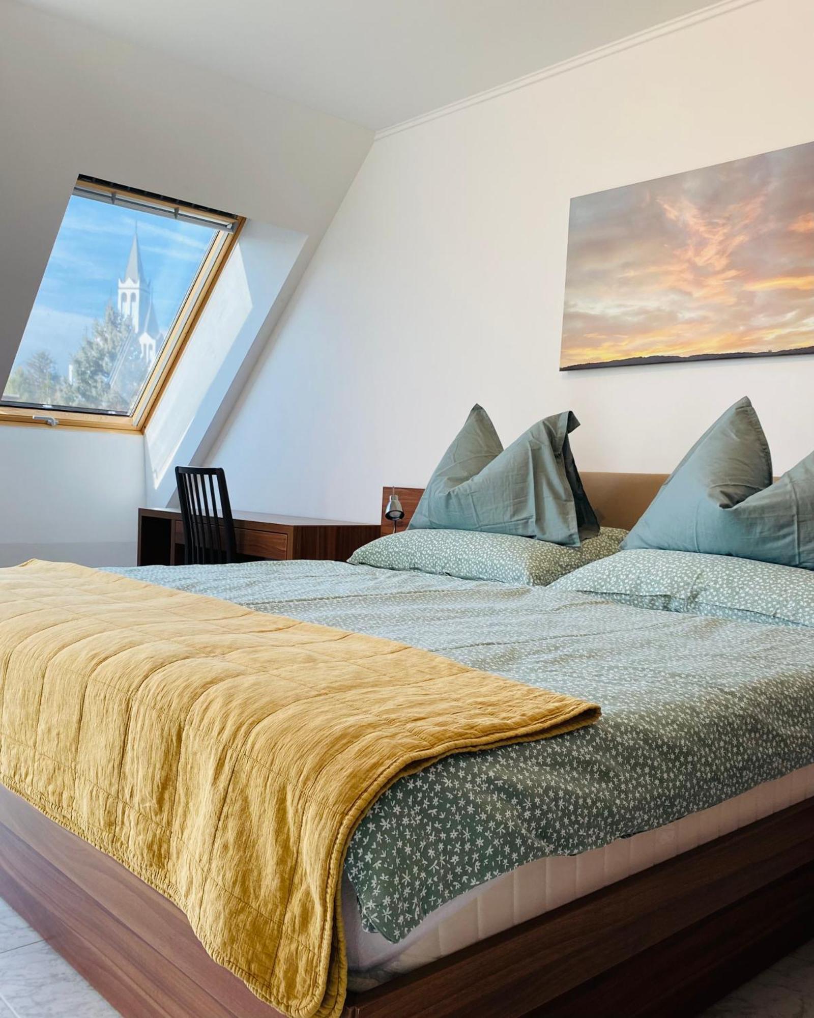 Lotusbluete Appartement In Heviz Mit Tiefgarage Und Panoramaterrasse Rum bild